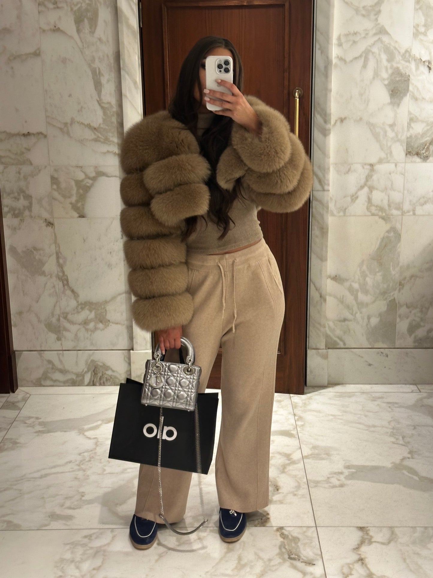 ‘MONTANA’ Cropped Fox Fur Coat - Caramel